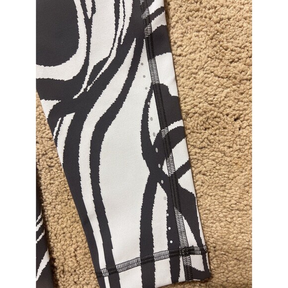 Lululemon Women's size 0 Swift Speed HR Tight 28” Jacquard color：EWJW NWT - Picture 3 of 13
